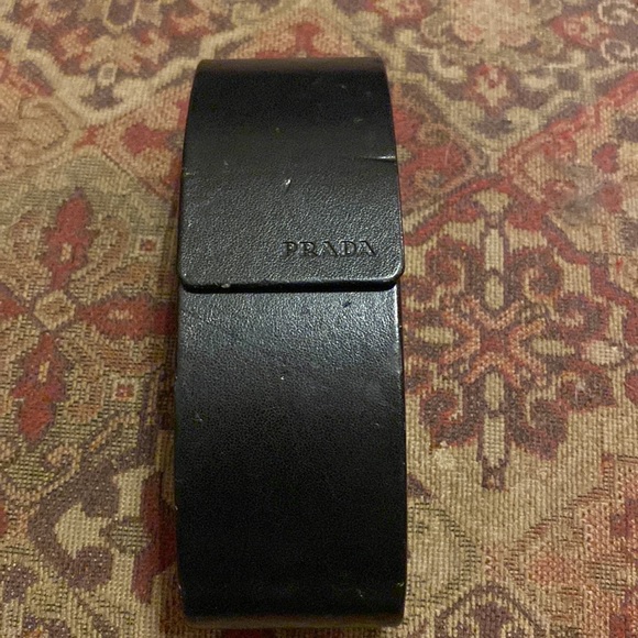 Prada glasses case - Picture 2 of 7